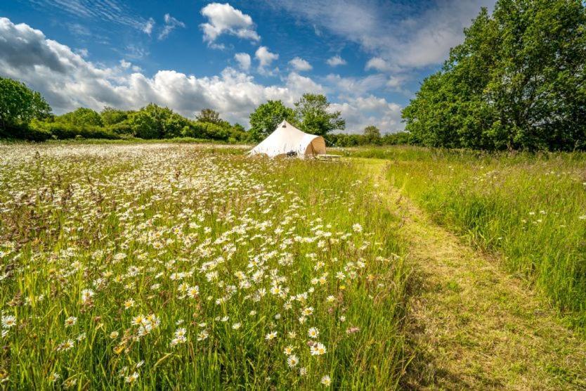 Вилла Red Clover At Blanca'S Bell Tents Ringstead  Экстерьер фото