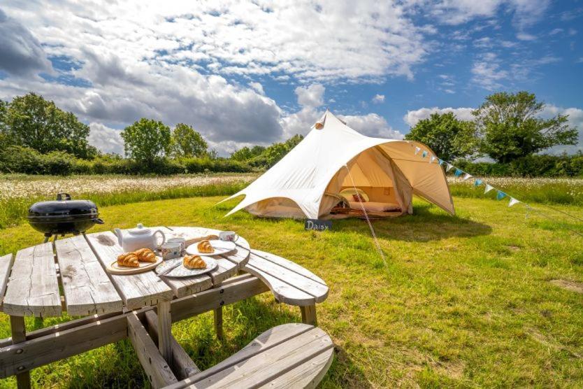 Вилла Red Clover At Blanca'S Bell Tents Ringstead  Экстерьер фото